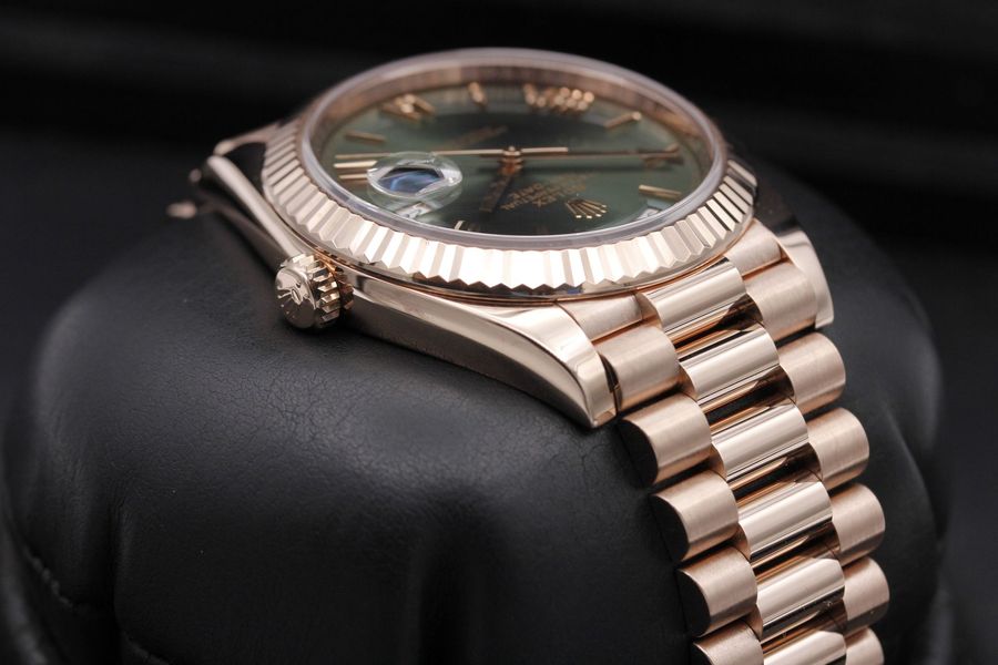 Rolex Day-Date 40 228235